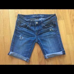 American Eagle Bermuda Shorts